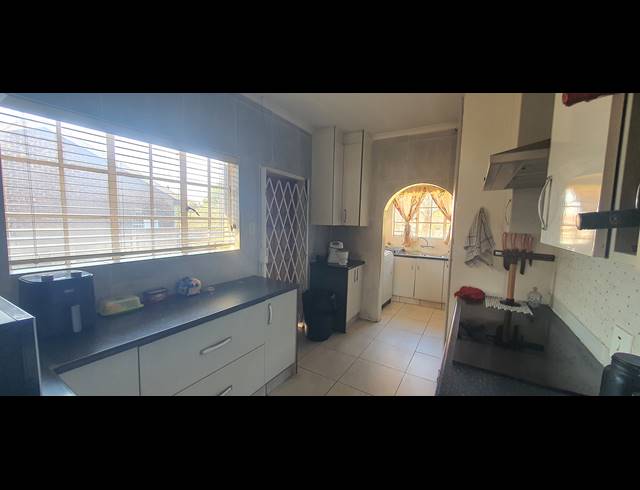 3 BEDROOM HOUSE FOR SALE IN BERGSIG